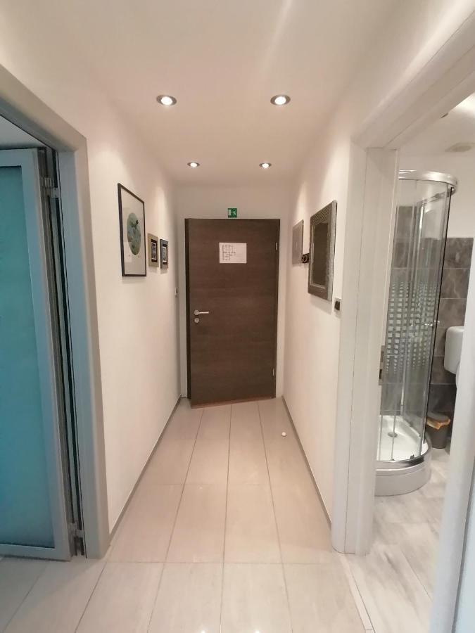 Via Corso Apartment ริเยกา ภายนอก รูปภาพ